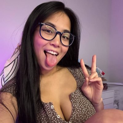 emilyro333's profile picture. I m here for something Good 😊