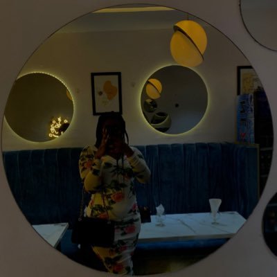 adenuga_habibat's profile picture. 🚀 VA & Onboarding Pro | ✨ Founder @houseofaura123 | 🖊 Writer of words that work | Mixing business brains with playful vibes 😌