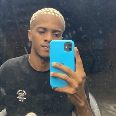 bHmenor33's profile picture. 🚜🏄🏽‍♂️⚽️🏃🏽‍♂️✨