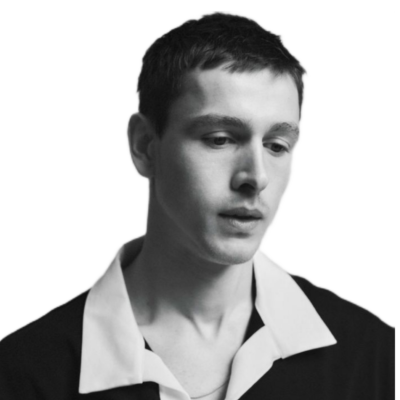 w4itingr0_om's profile picture. 𝐍𝐎𝐁𝐎𝐃𝐘'𝐒  𝐒𝐎𝐋𝐃𝐈𝐄𝐑:  𝐉𝐮𝐬𝐭  𝐥𝐞𝐭  𝐦𝐞  𝐥𝐨𝐨𝐤  𝐚  𝐥𝐢𝐭𝐭𝐥𝐞  𝐎𝐋𝐃𝐄𝐑,  𝐥𝐞𝐭  𝐦𝐞  𝐬𝐭𝐞𝐩  𝐚  𝐥𝐢𝐭𝐭𝐥𝐞  𝐛𝐨𝐥𝐝𝐞𝐫.