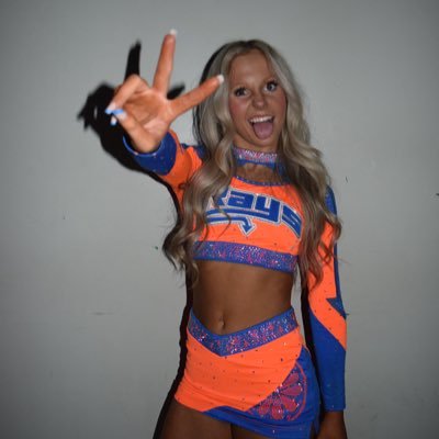 bever_peyton's profile picture. Stingray all stars orange 24-26🍊 Stingray all stars steel 23-24🔩 4x summit champ 1x GRAND summit champ 1x majors champ Harrison varsity cheer🐾💚💙