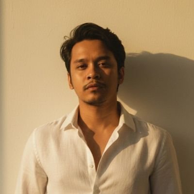 lupinextweet's profile picture. 