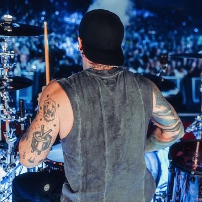 topxems's profile picture. |-/