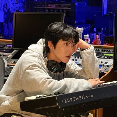 nameaeryi's profile picture. 08 ssrg player // ssm & ssj - yunhoholic🎧⛓️ 
             smstan, but TVXQ! hit different😹🫰🏻