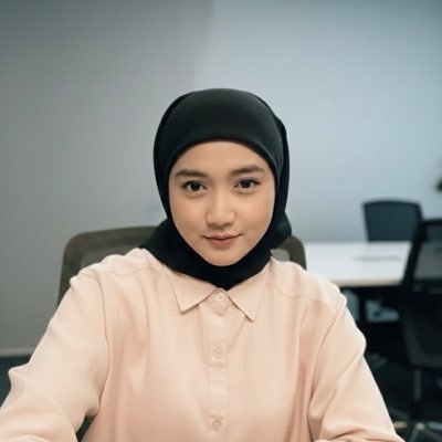 marinarism's profile picture. 