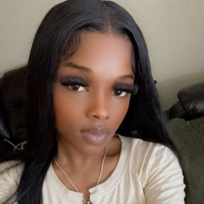 Chocolatefeverr's profile picture. no meet ups content only $$  (ønly account) ‼️