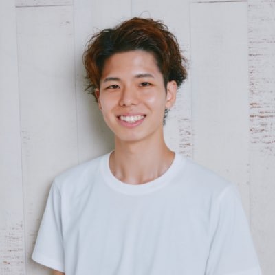 kai_ishimine__'s profile picture. ラジオのお仕事がしたいです。Podcast『Okinawa Echoes | 20代メンズのよもやまRADIO』| note『400字じゃ足りません』| Playlists『Emotional Landscape』 | 革も作ってます。