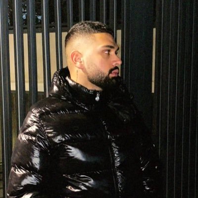 bachmani13's profile picture. 🦖