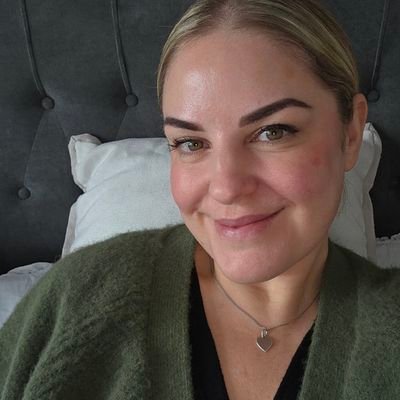 wareham_x's profile picture. Be soulful. Be kind. Be in love 💫

Mumma to my fur baby Charlie 🐕💙