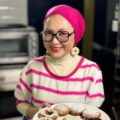 adesri's profile picture. 