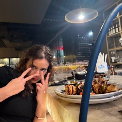 anacjohnson_'s profile picture. brush your dog