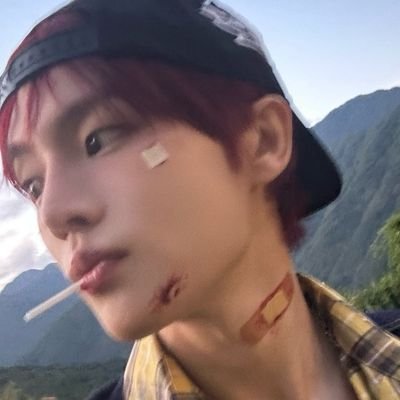 i680174141's profile picture. 