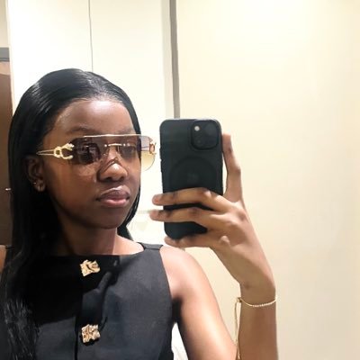 LweziMyeza's profile picture. blessed and highly favored