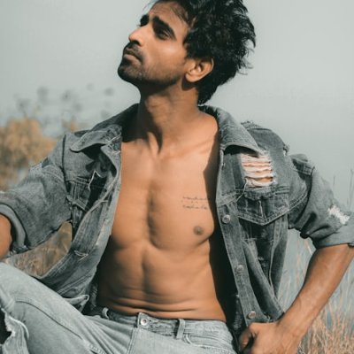 warrenvaguss060's profile picture. 