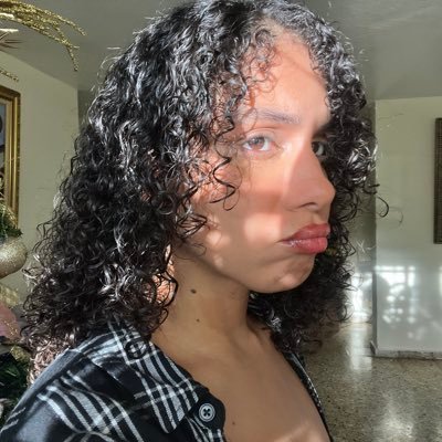 ivynegromusic's profile picture. Cantautora dominicana. Escucha mi nuevo sencillo  
⚝ Saturno ⚝