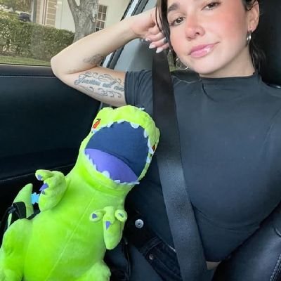 karlee87434's profile picture. 