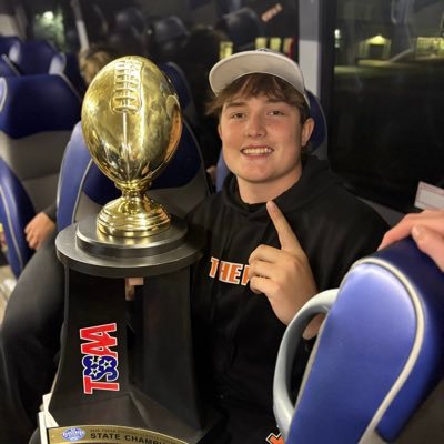 Aphillips1209's profile picture. |6’1|230lb| co 2026’ 4 Sport ATH South Pittsburg High School- 2x State Champ |Kicker/TE/DE| 4.0 GPA @SPCoachStone