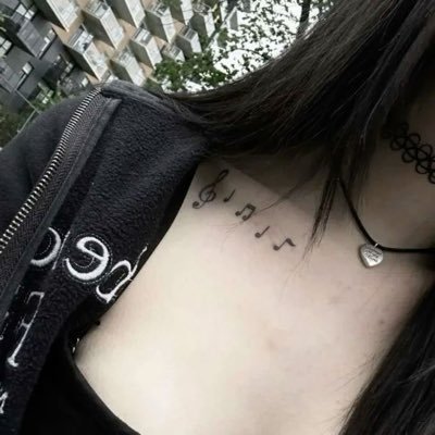 clipmywngs's profile picture. super awesome internet girl