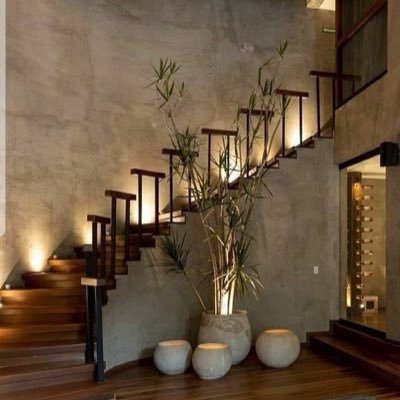 BrianRoss83121's profile picture. Love love