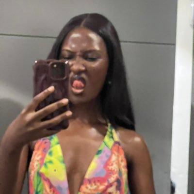 xo_efyaa's profile picture. 