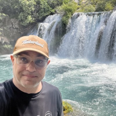 thebfg's profile picture. Please subscribe for more info: https://t.co/3NgPxK8vOb
The Fisher Queen - Book 1 of the Cambrian trilogy releases 2026