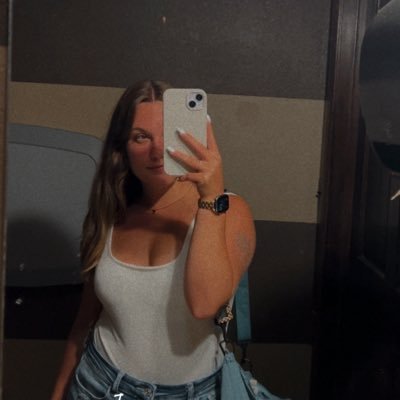 Jaideallisonn's profile picture. 28 ♡︎ Adopted ♡︎ b͎e͎e͎p͎ b͎o͎p͎ w͎u͎b͎z͎ ♪ Year 2 LostLands 2022 🦕🦖