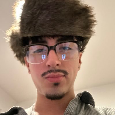 JasonWillieo2's profile picture. 18+ | verse | 🏳️‍🌈