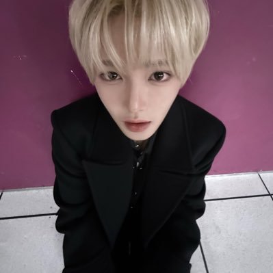 soongji112's profile picture. 따로걷자제발