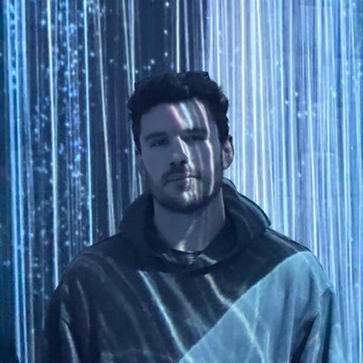 axbehr's profile picture. marketer who likes to build things.
sci-fi @tavus | prev. @openzeppelin @atombodies