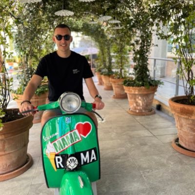 IvanTennoy's profile picture. Passion sports 🎾⚽️🏑🚴🏽🏃🏽