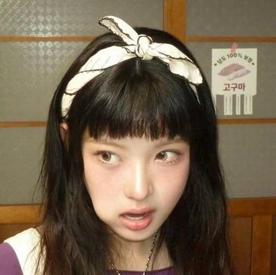 mokiiikiii's profile picture. red velvet is for the girls