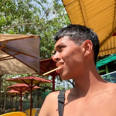 artuenric's profile picture. 