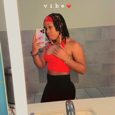 AwesomeBeauty_'s profile picture. #MrsStevens #AStevensStory. 2Corinthians 5:7. #TrulyBlessed #RIPNicole #RIPUncleJohn #RIPUncleJackie #RIPSydney