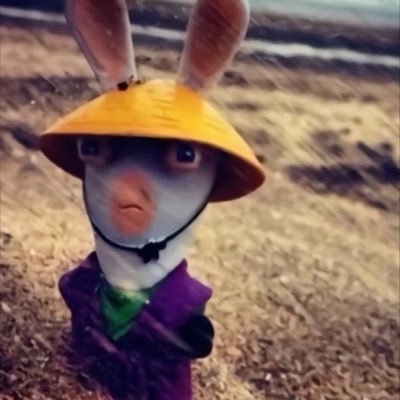 dirge103's profile picture. 꽁 꽁 꽁