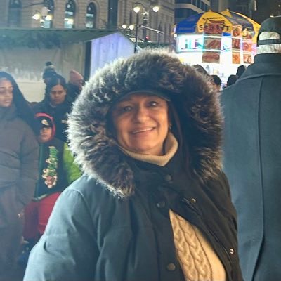 La_Tija's profile picture. Sea Feliz 🙃. No a la hipocresía. Intolerante a la estupidez. Mastercoach integral, MBA, publicista._Perfectamente, Imperfecta 😉