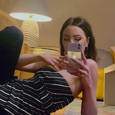 f3rrisbuell3r's profile picture. Aubrey Plaza’s official stunt double