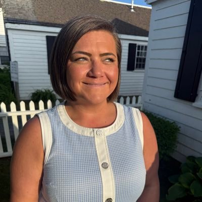 HilaryBarrett91's profile picture. Now: ED @NVDems. Alum @OHDems/@TimRyan, @DSCC, @PerkinsForLA, @Joebiden, @SenCortezMasto, @HFA, @JohnChiangCA, @Kopser4Congress, #UTDems.