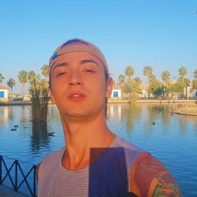 Angello90615566's profile picture. Paisa✌️
versátil vergon😋😈