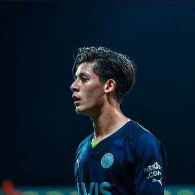 gul15r's profile picture. 