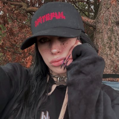 itznixray's profile picture. DMs are hotter than likes 🔥