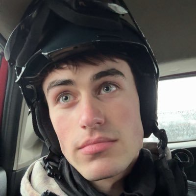 xander__sim's profile picture. im a YouTuber