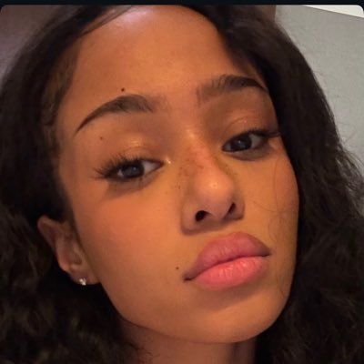 MANONBHQ's profile picture. Updates • News • TikTok’s • Instagram posts • Fan support representing Manon from @Katseyeworld