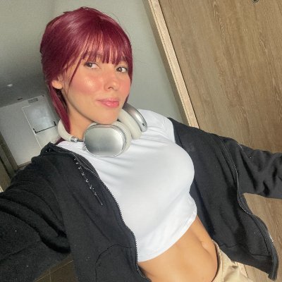 countrygleah's profile picture. 📸Semi-pro photog with art school aspirations 🎨
Travel, fashion, and deep convos ✈️
DM is always available💌