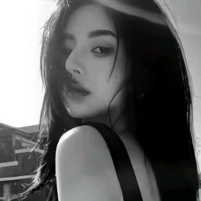 posfcard's profile picture. cyber - lucky enough to be me