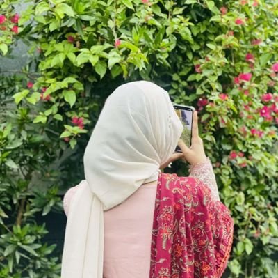 Muskan869680's profile picture. 👑 ''Queen of my own 
                 little world,,👸. 

 Don't DM me, whoever DMs me will be immediately unfollowed and blocked.

⭐ MSC. zoology student