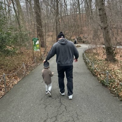 _CoachBurns's profile picture. Dad | Husband | Ball Coach | Tufts Alum