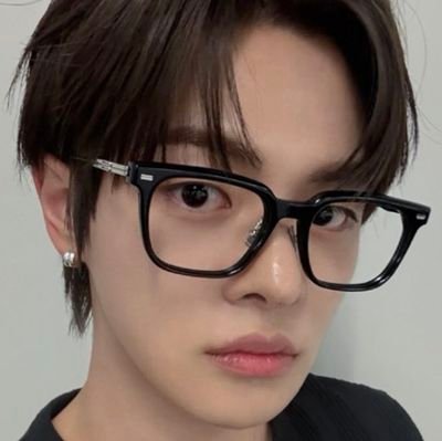 leowxeexee's profile picture. #이리오 #이상원 || Alpha Drive One let's goooooo🏎️🏁