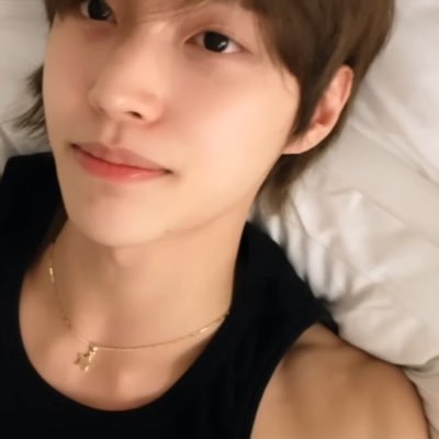 R9h1GHz's profile picture. 