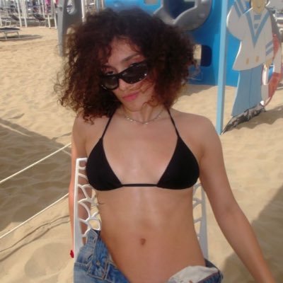 anstwereal's profile picture. Let all that you do be done in love❤️