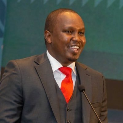 lenaiyara's profile picture. 